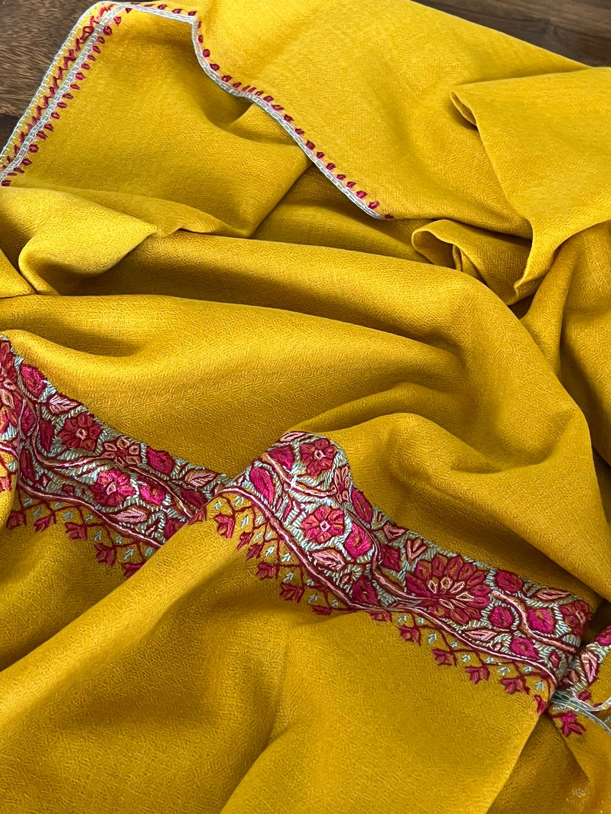 Beautiful Sozni Embroidered Handcrafted Woollen Stoles