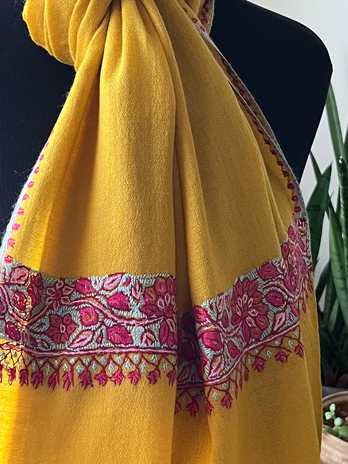 Beautiful Sozni Embroidered Handcrafted Woollen Stoles