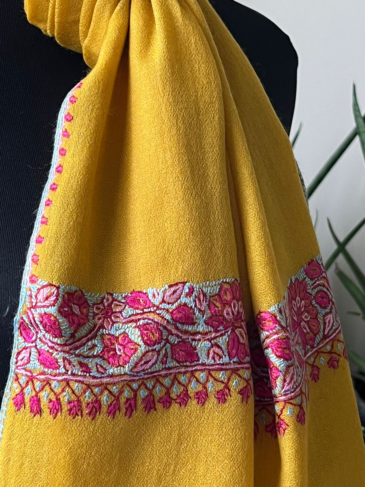 Beautiful Sozni Embroidered Handcrafted Woollen Stoles