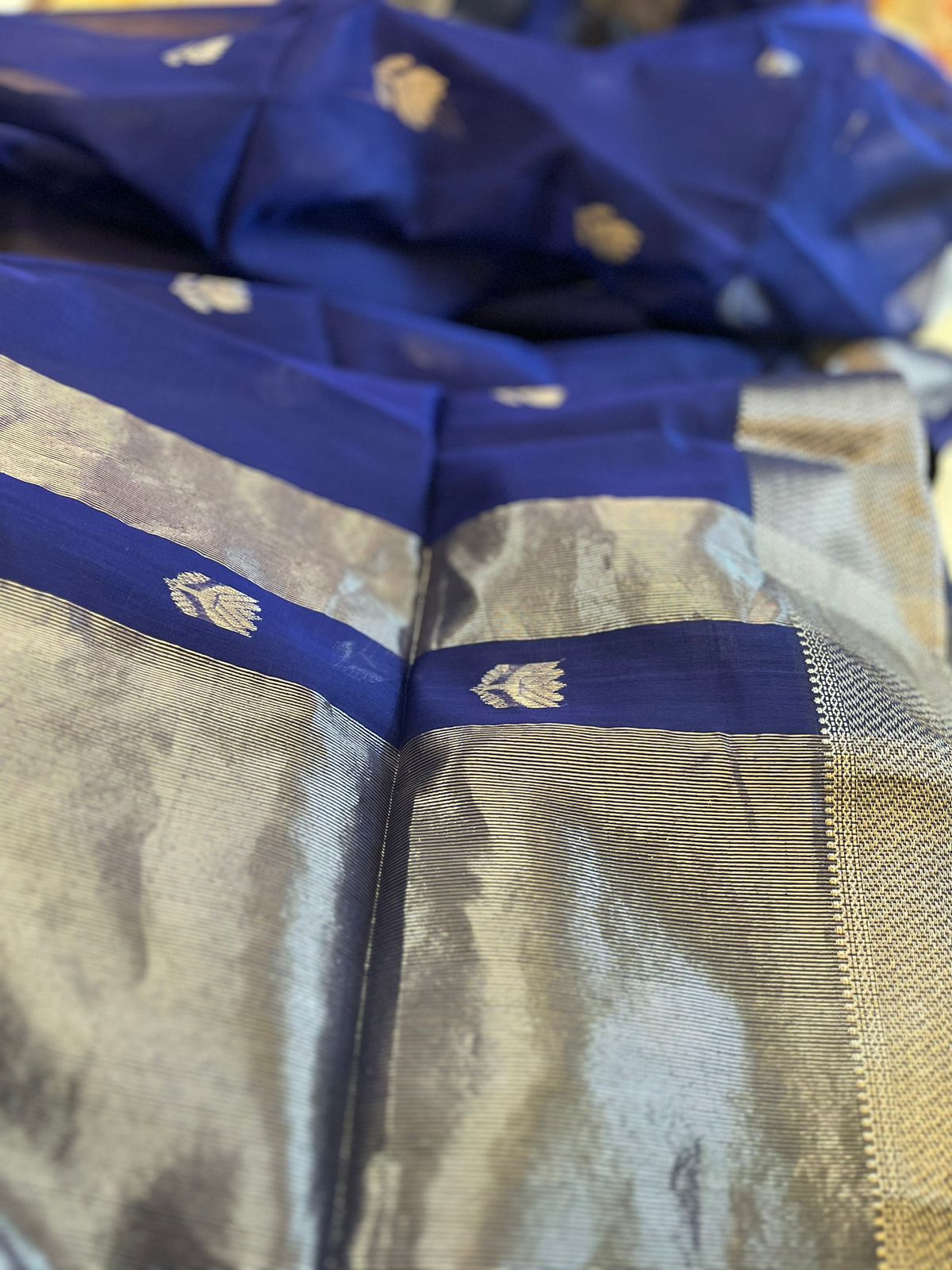 Royal Blue with Silver Butti Maheshwari Handloom Saree