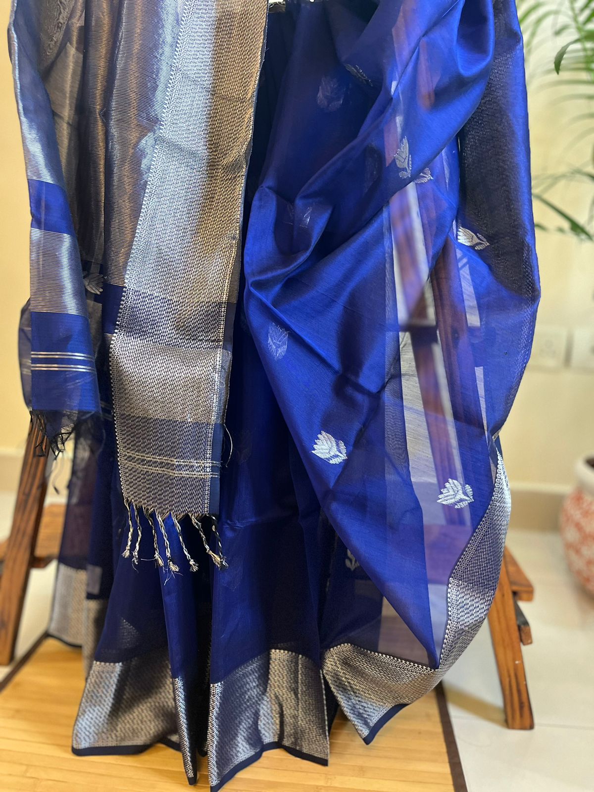 Royal Blue with Silver Butti Maheshwari Handloom Saree