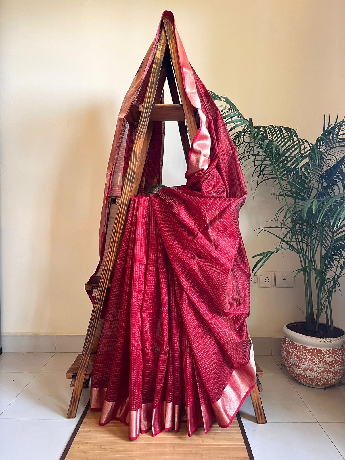 Maheshwari Checkered Zari Handloom Saree - Blood Red