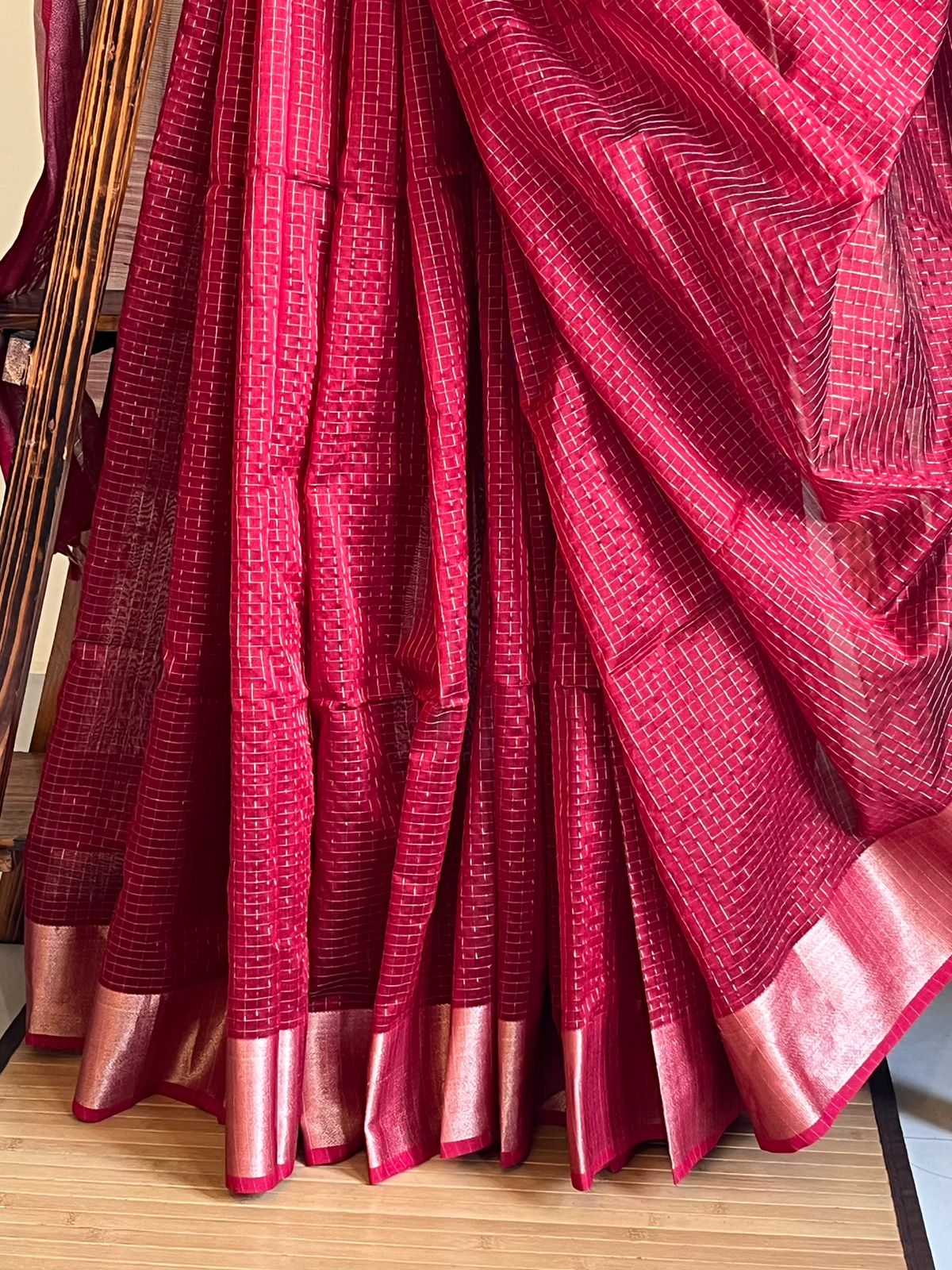 Maheshwari Checkered Zari Handloom Saree - Blood Red
