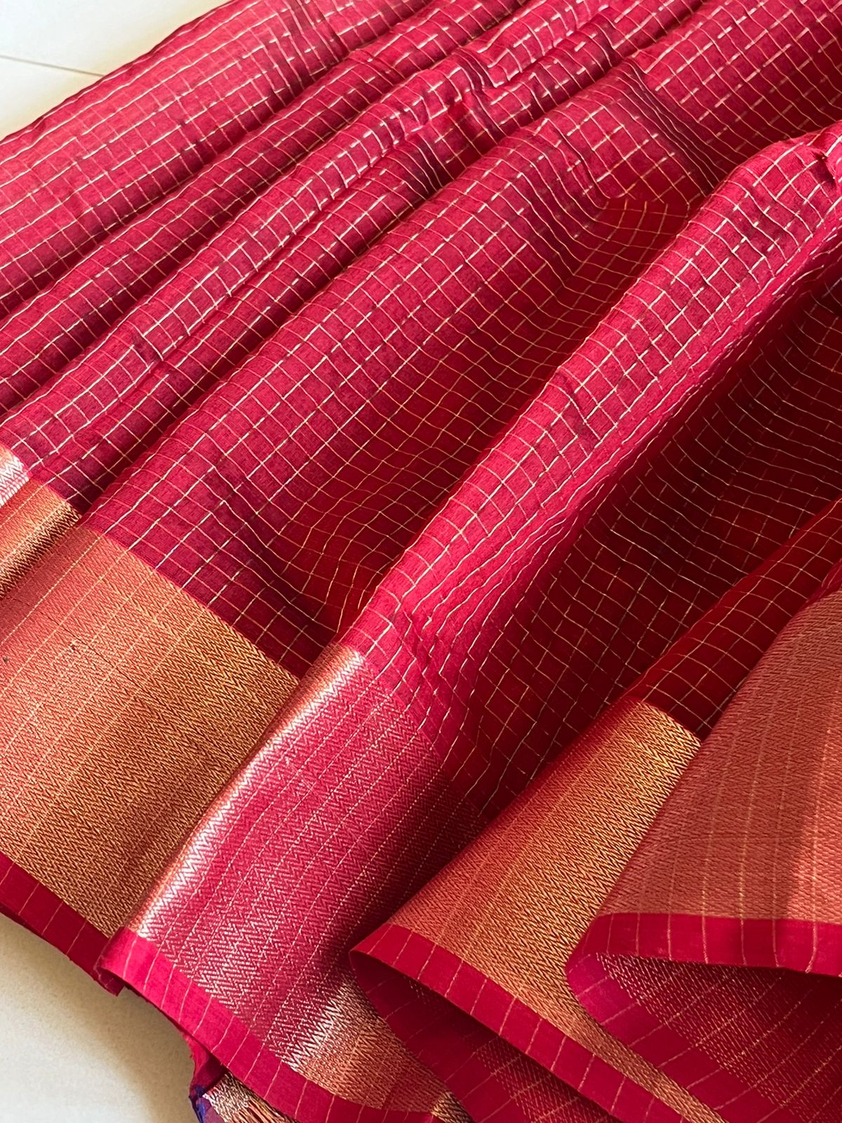 Maheshwari Checkered Zari Handloom Saree - Blood Red