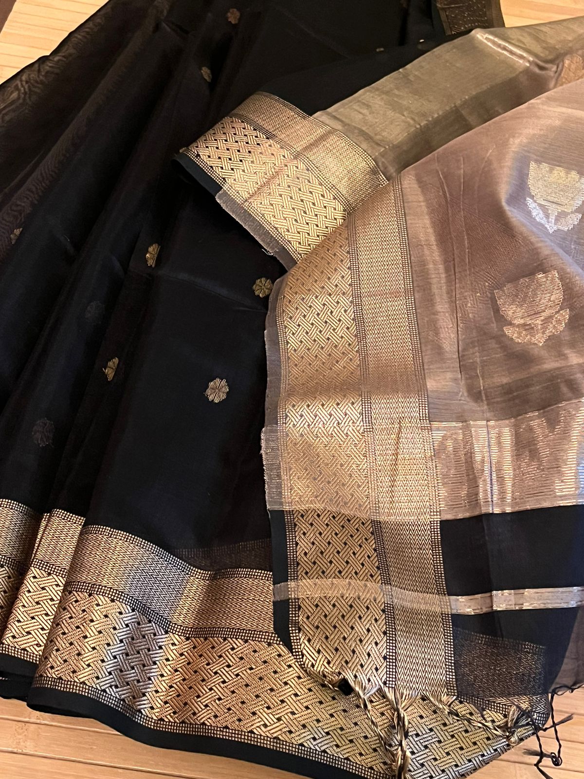 Maheshwari Handwoven Saree in Black and Gold