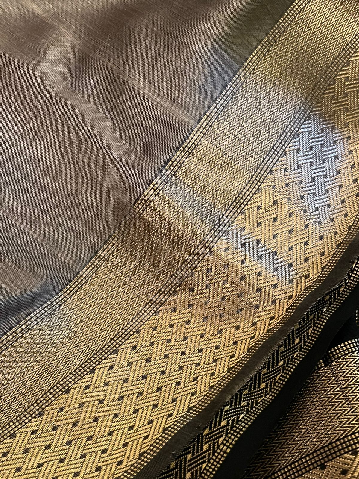 Maheshwari Handwoven Saree in Black and Gold