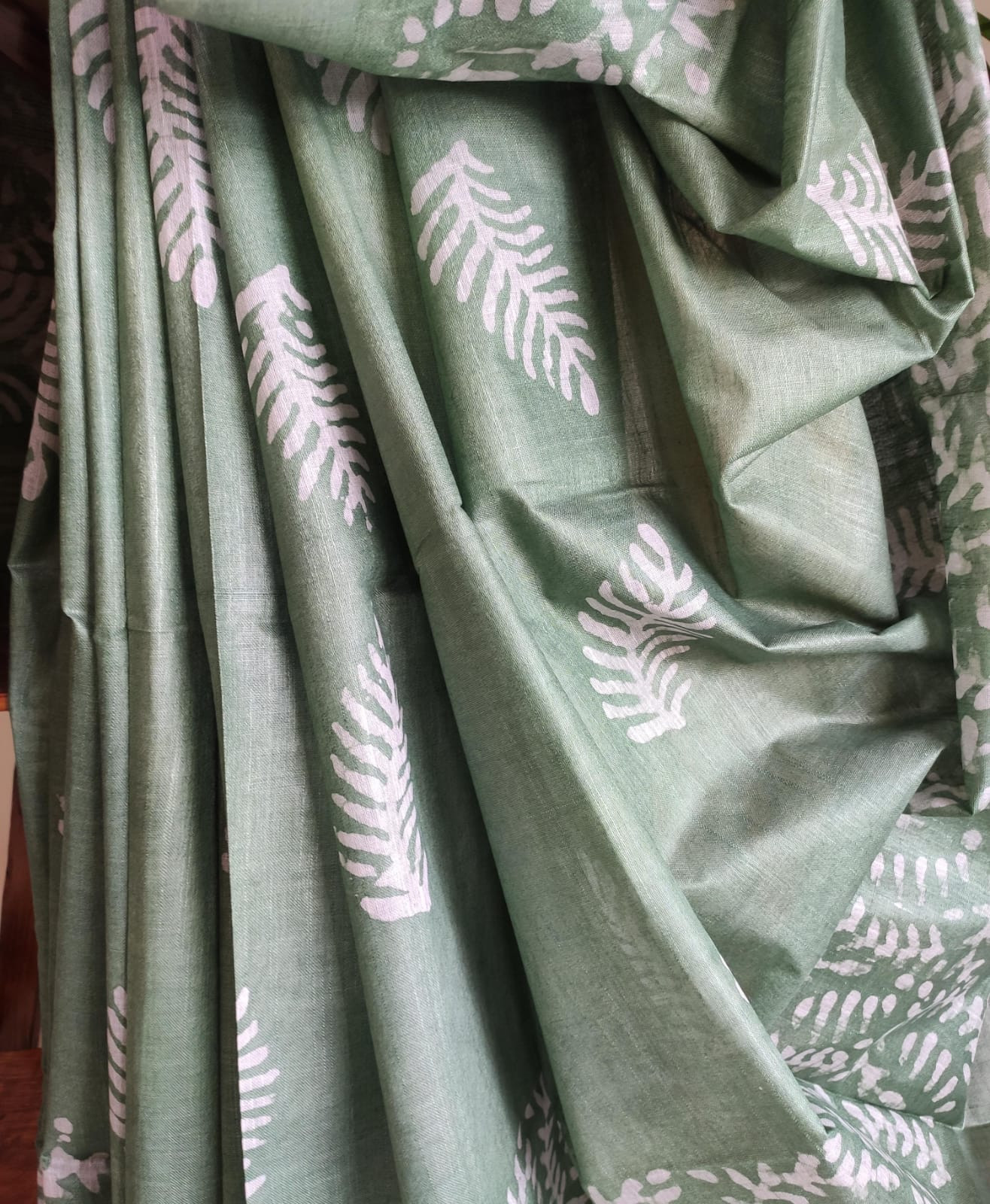 Pure Cotton Wax Batik Saree with zari border - Green