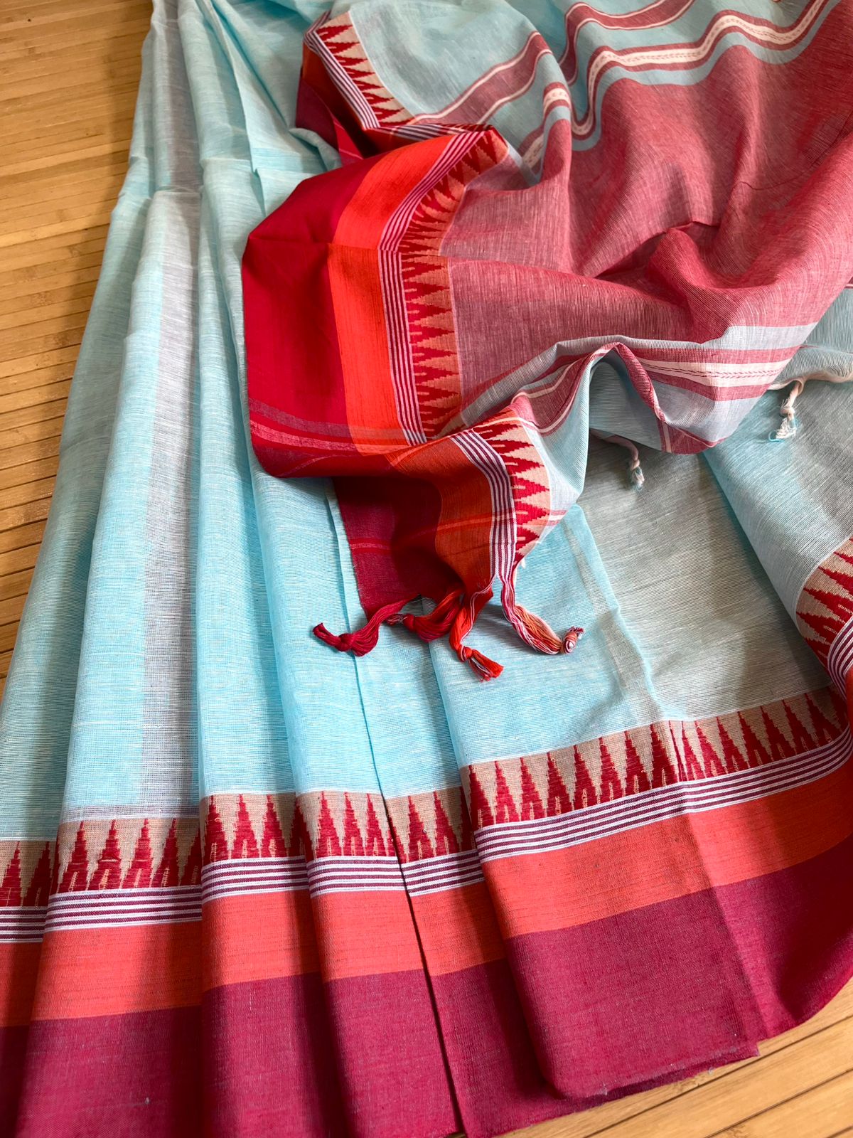 Handwoven Pure Bengal Cotton Saree - True Blue