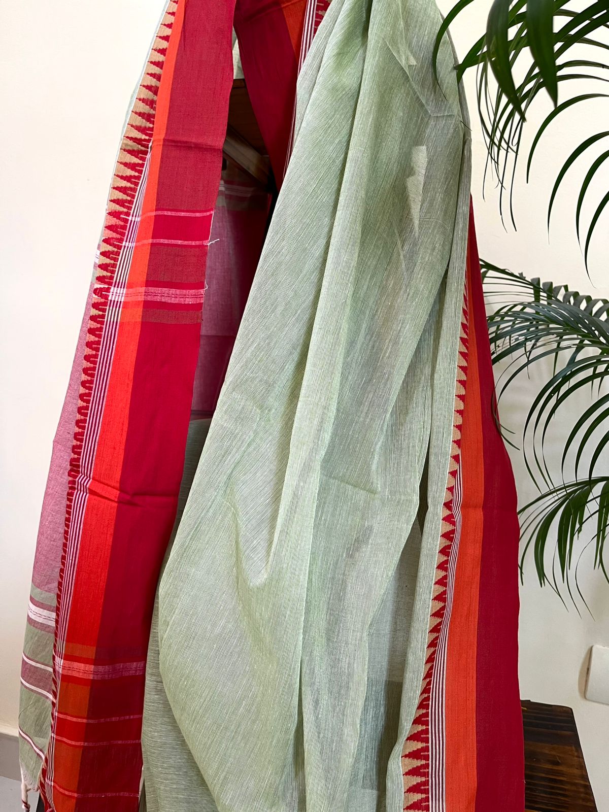 Handwoven Pure Bengal Cotton Saree - Tea Green