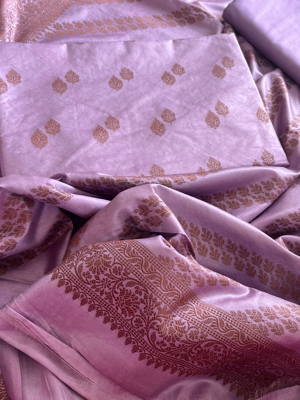 Glaze cotton Woven 3 piece Banarasi Suit - Lavendar Dream