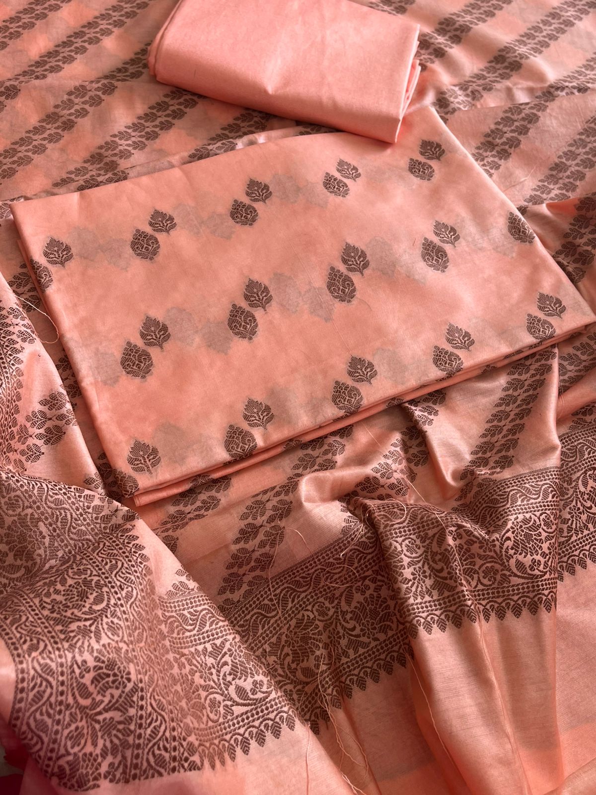 Glaze cotton Woven 3 piece Banarasi Suit - Peach