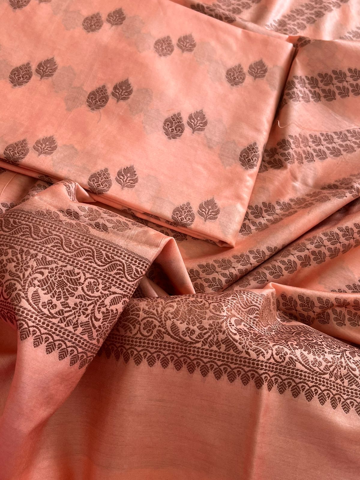 Glaze cotton Woven 3 piece Banarasi Suit - Peach