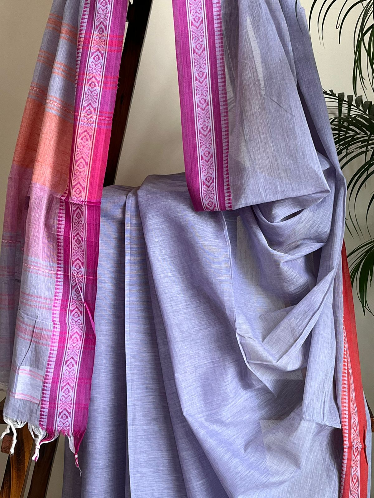 Bengal Cotton Handwoven Saree with Fish Design Border - Periwinkle