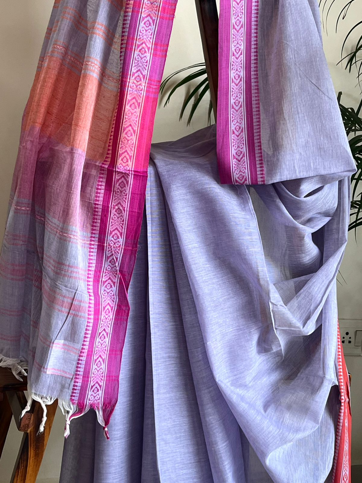 Bengal Cotton Handwoven Saree with Fish Design Border - Periwinkle