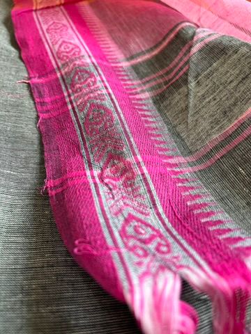 Bengal Cotton Handwoven Saree with Fish Design Border - Ash Grey