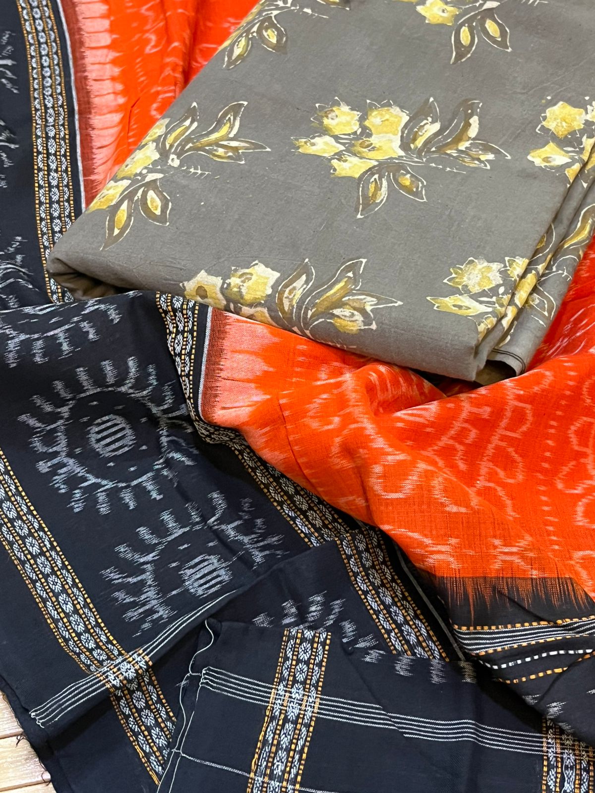 Cotton Handloom Sambhalpuri Dupatta with Block Print Kurta - Orange and Black