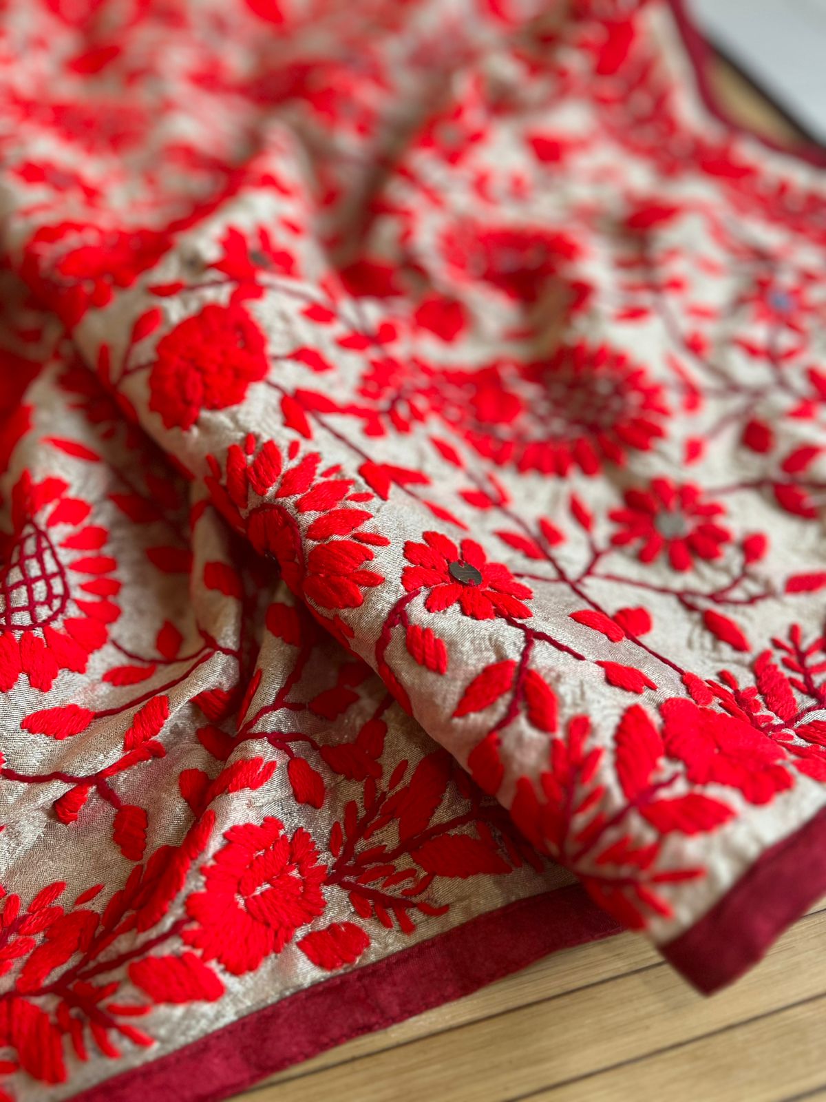 Vibrant Handmade Phulkari Embroidery Dupatta - Crimson Bloom