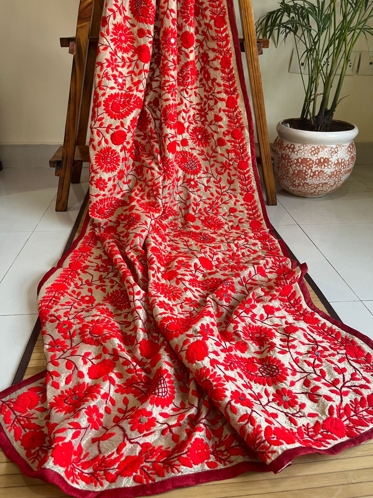 Vibrant Handmade Phulkari Embroidery Dupatta - Crimson Bloom