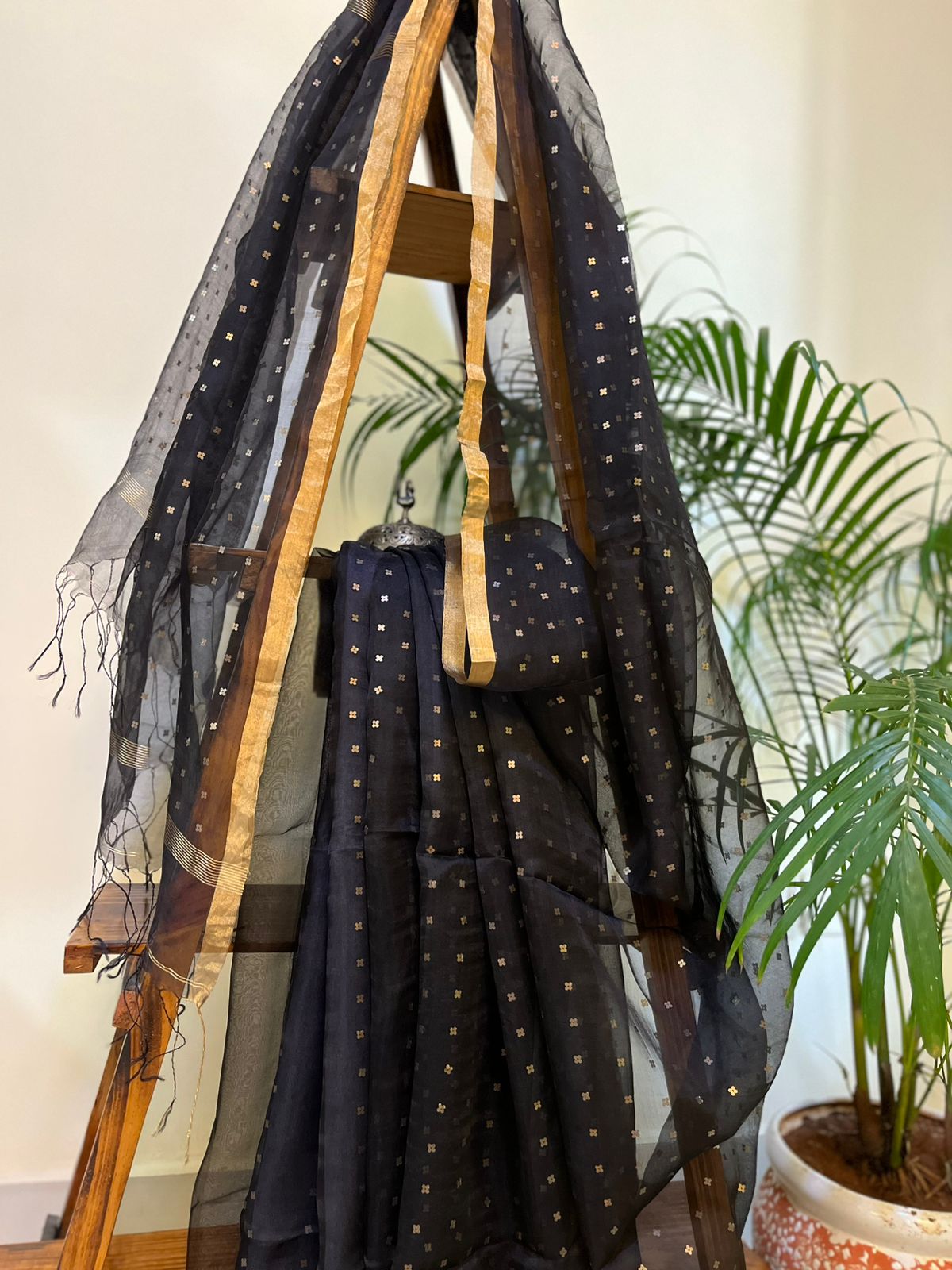 Muslin Silk Sequin Handloom Saree - Black