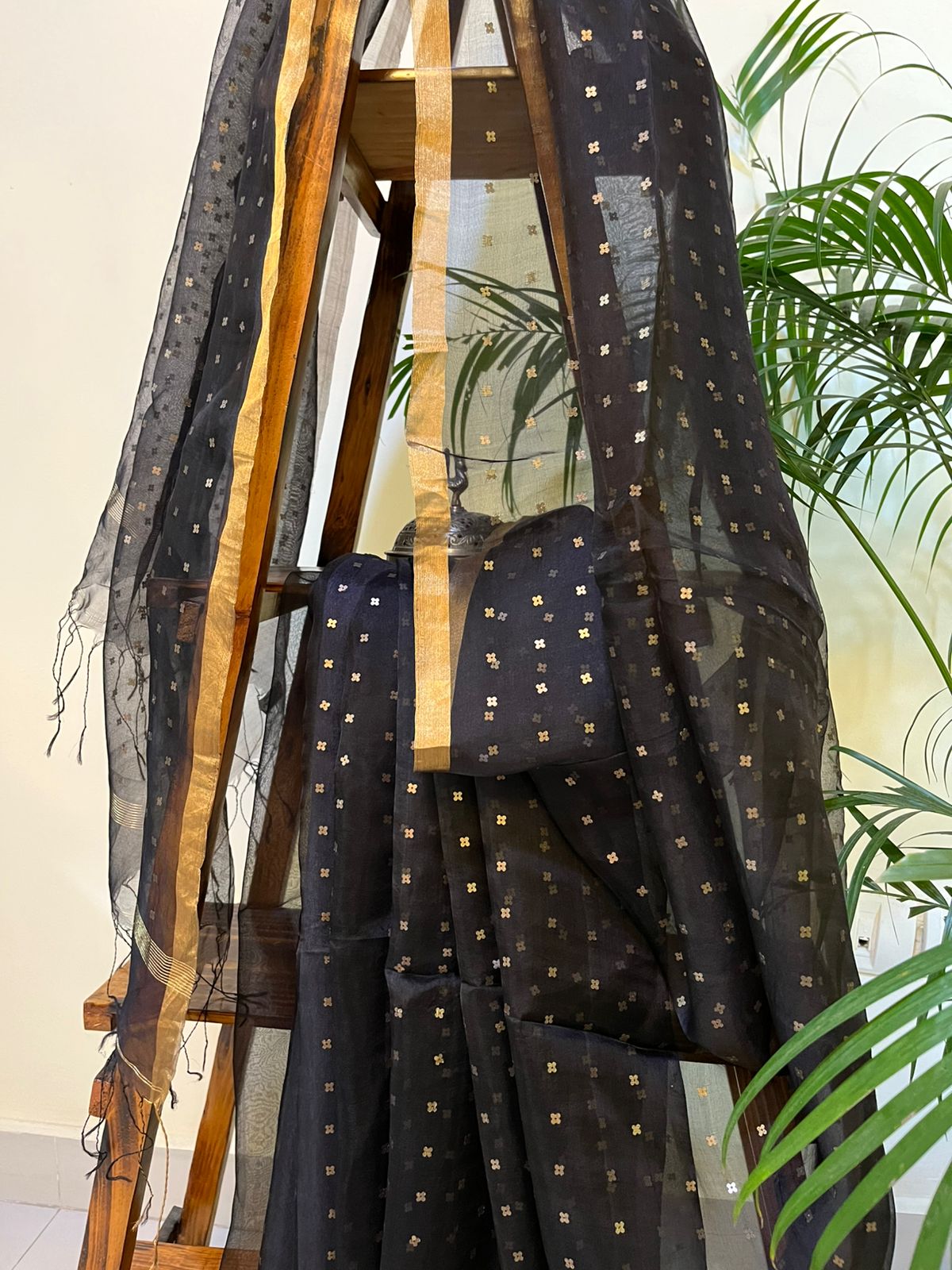 Muslin Silk Sequin Handloom Saree - Black