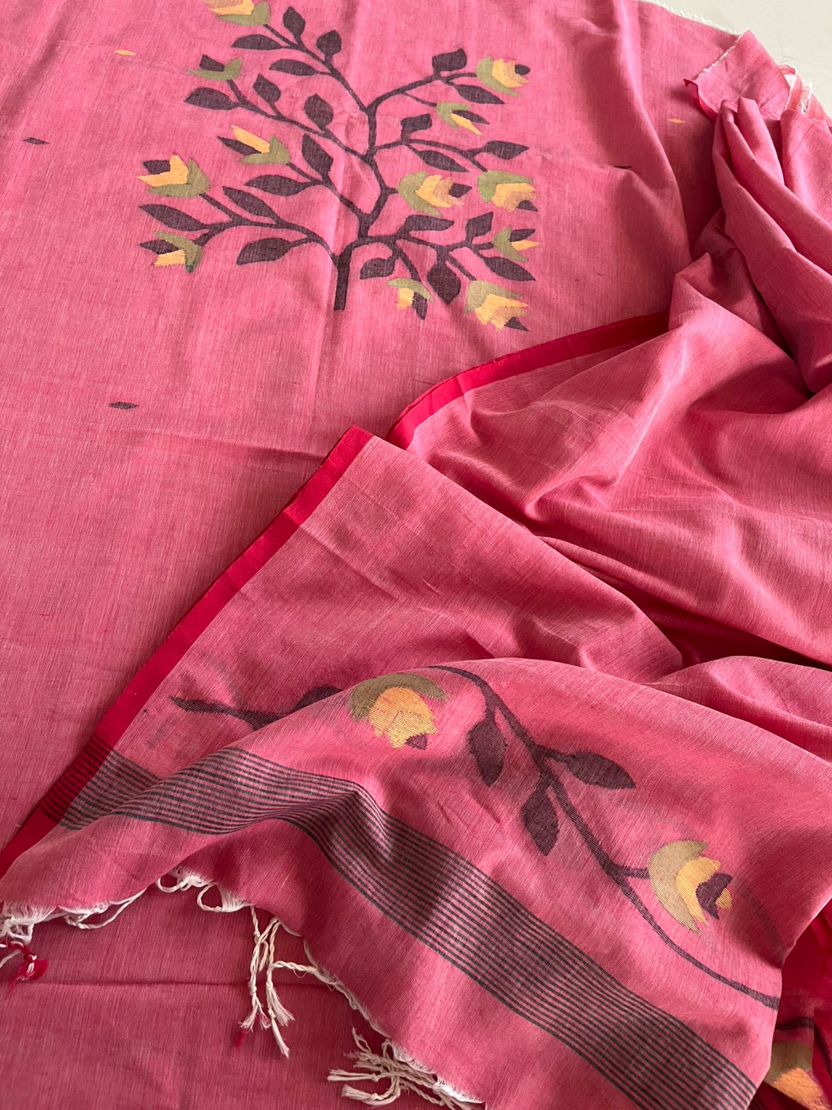 Beautiful and super soft pure cotton handloom Jamdani Weave Kurta Dupatta Set - Orchid Pink