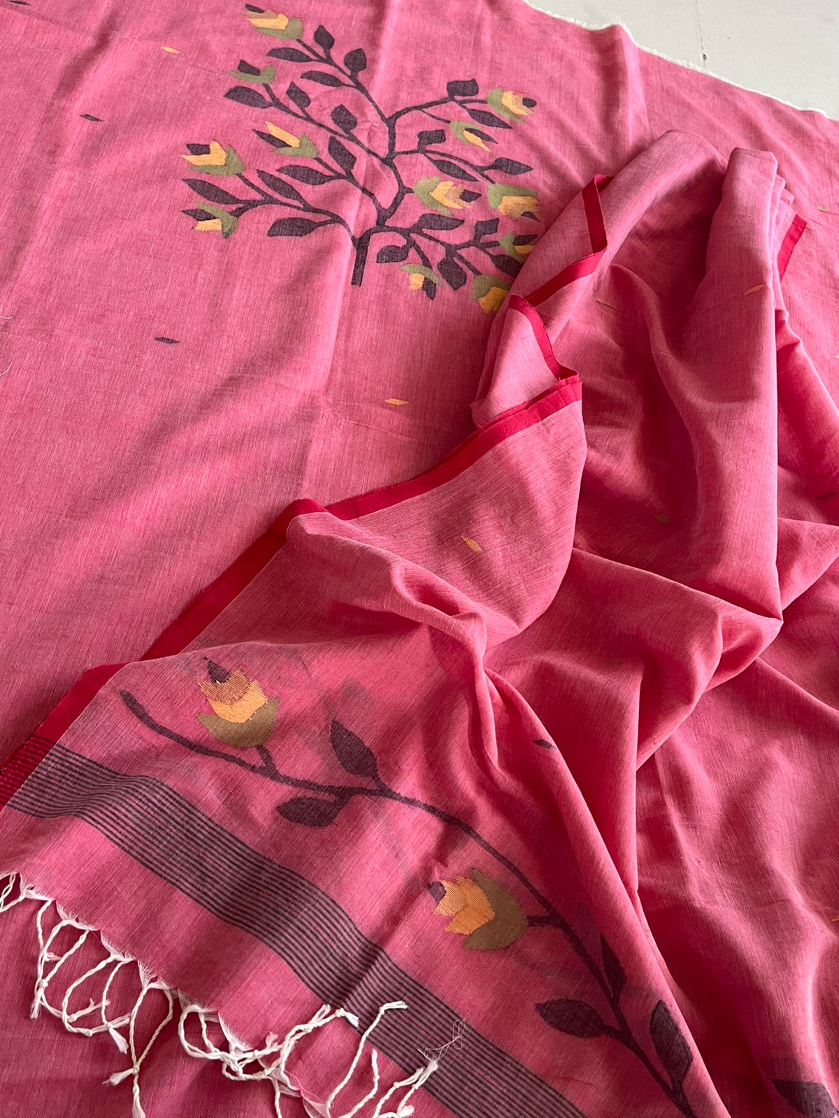 Beautiful and super soft pure cotton handloom Jamdani Weave Kurta Dupatta Set - Orchid Pink