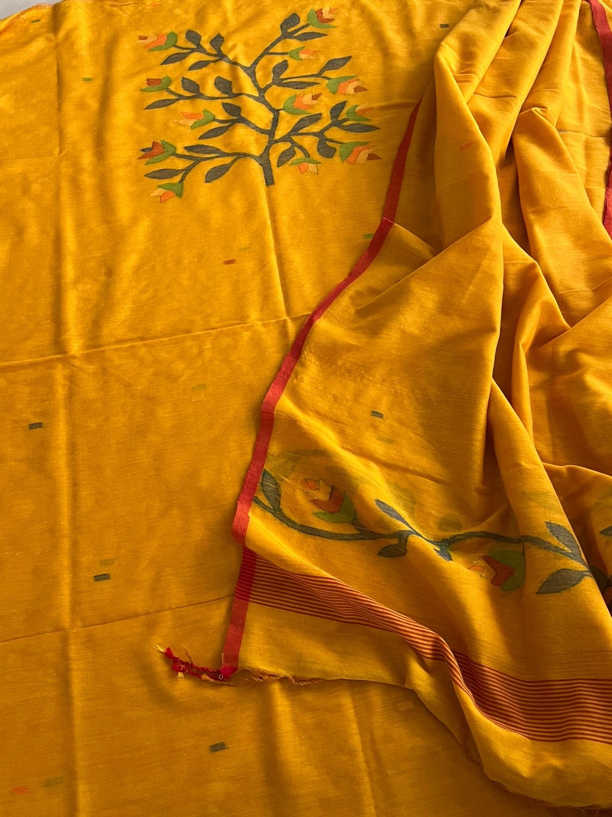 Beautiful and super soft pure cotton handloom Jamdani Weave Kurta Dupatta Set - Sunburst Yellow