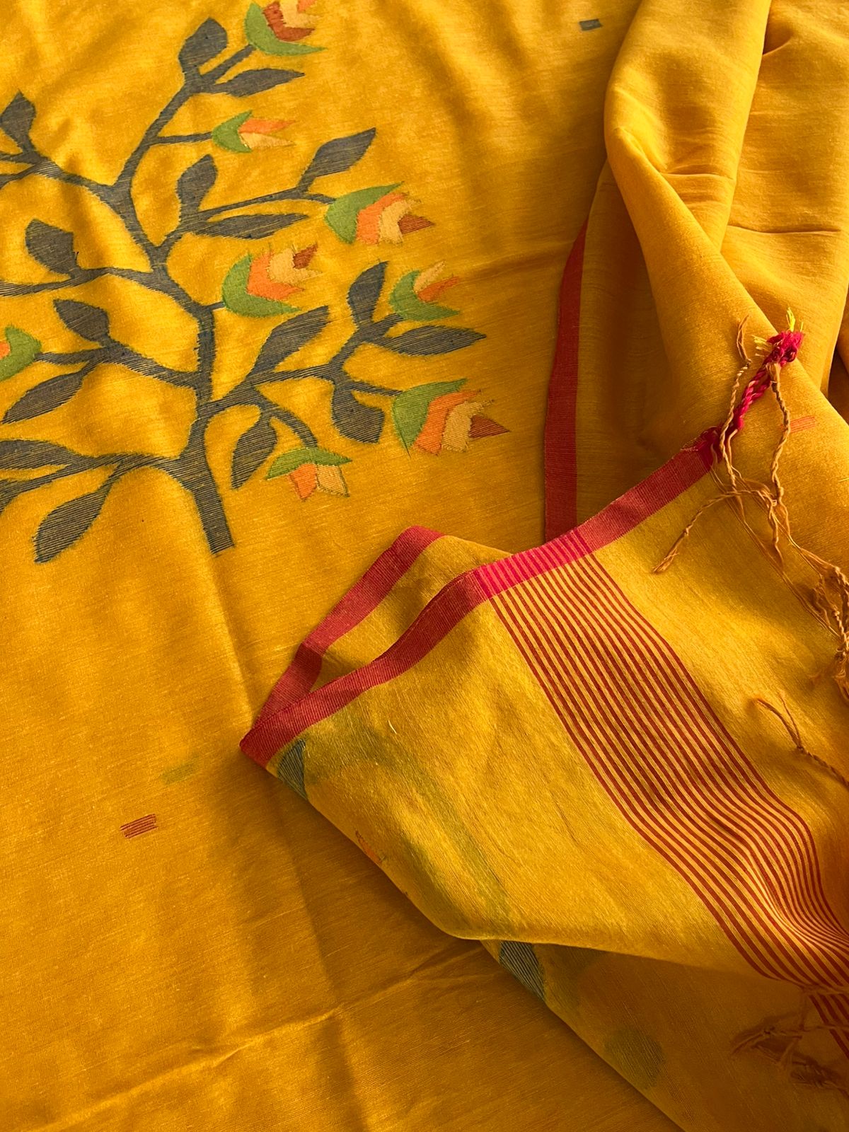 Beautiful and super soft pure cotton handloom Jamdani Weave Kurta Dupatta Set - Sunburst Yellow