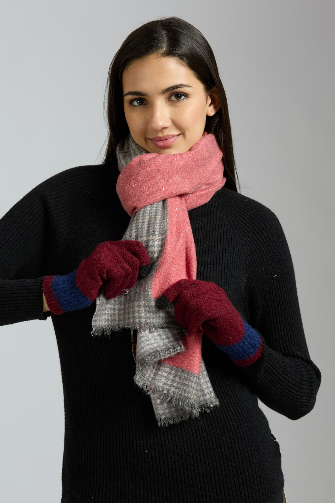 Soft and comfortable woollen stole with border and shimmer - Pastel Red and Grey