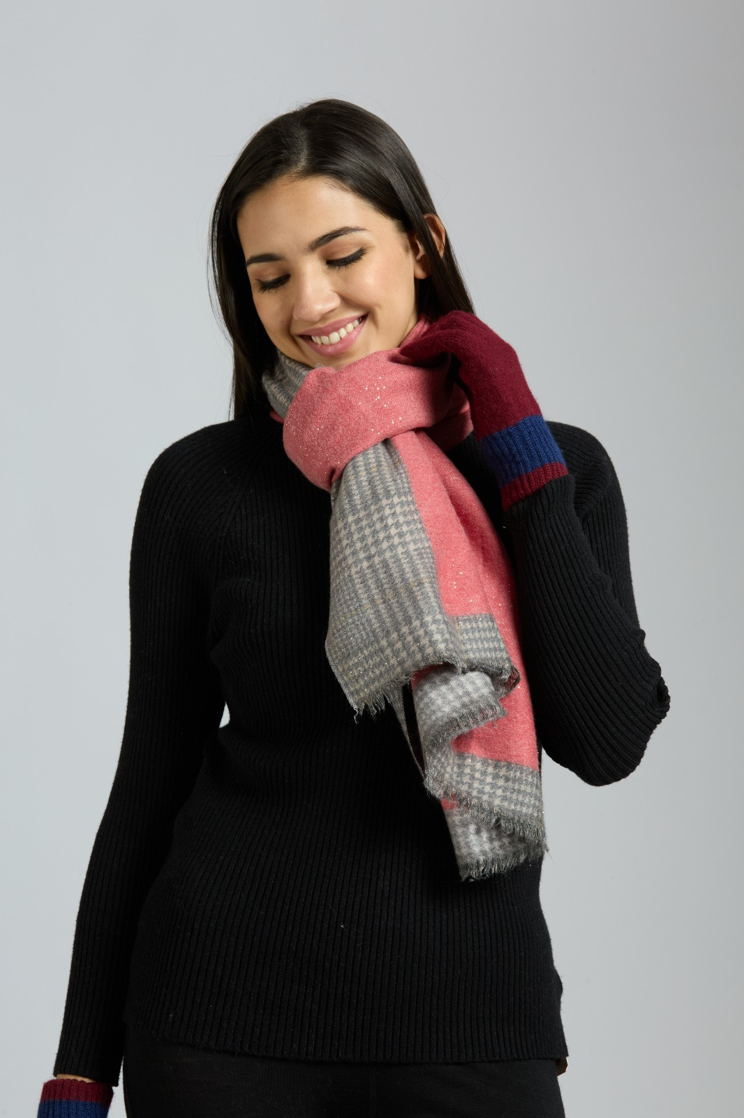 Soft and comfortable woollen stole with border and shimmer - Pastel Red and Grey
