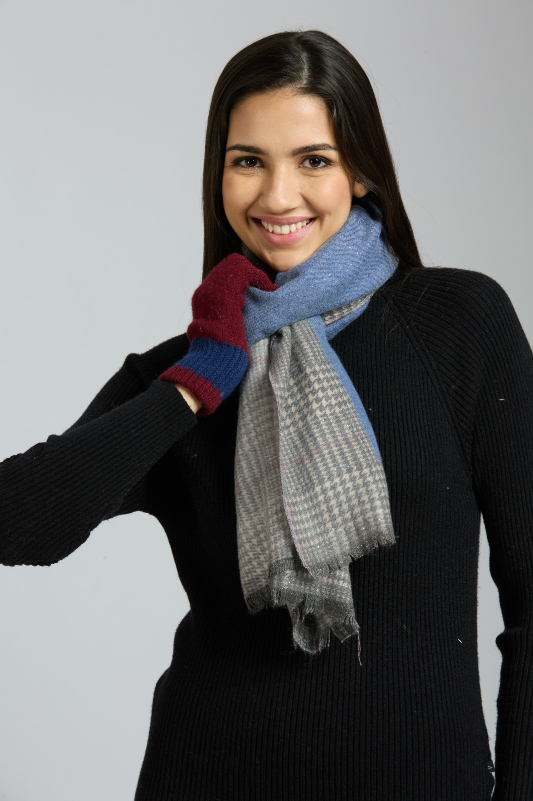 Soft and comfortable woollen stole with border and shimmer - Blue and Grey