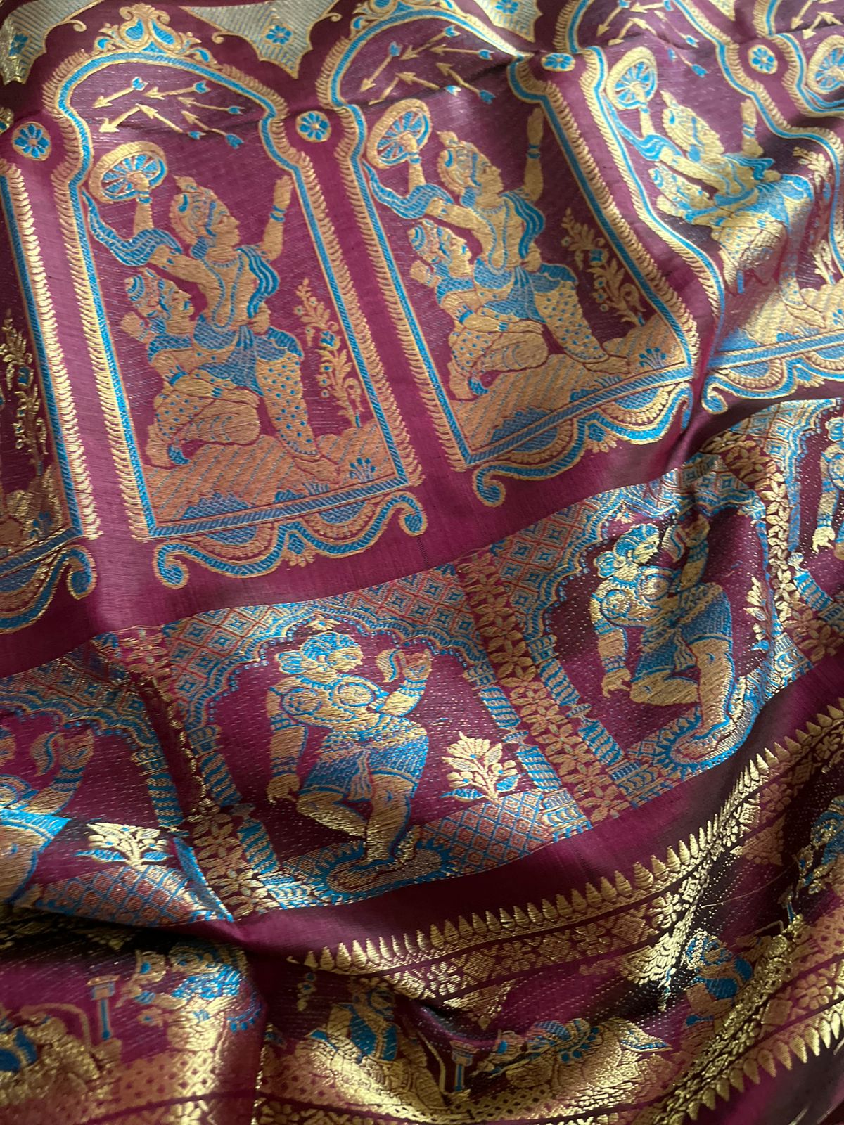 Exquisite Handwoven Pure Silk Baluchari saree - Wine