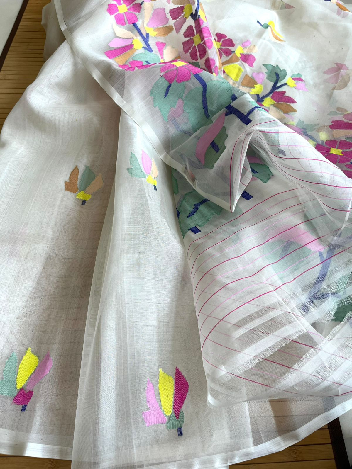 Pure Silk Jamdani Handloom saree - White with multicolour