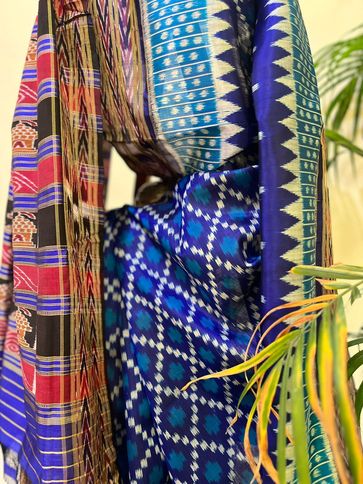 Handwoven Pure Silk Sambhalpuri Bandha Saree - Shades of Blue