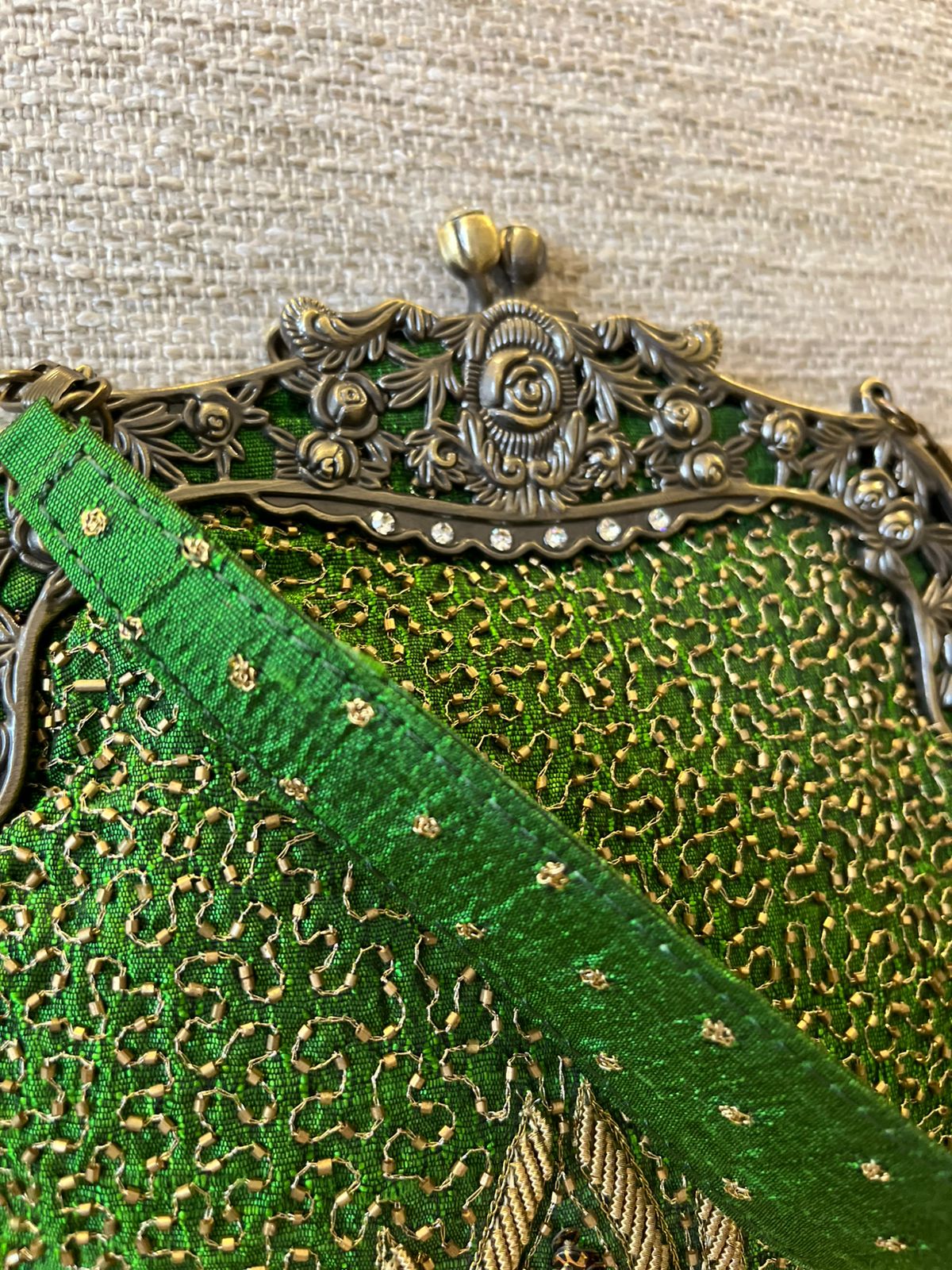 Stunning Embroidered Sling with exquisite Kamdani and Zardozi Work - Emerald Luxe