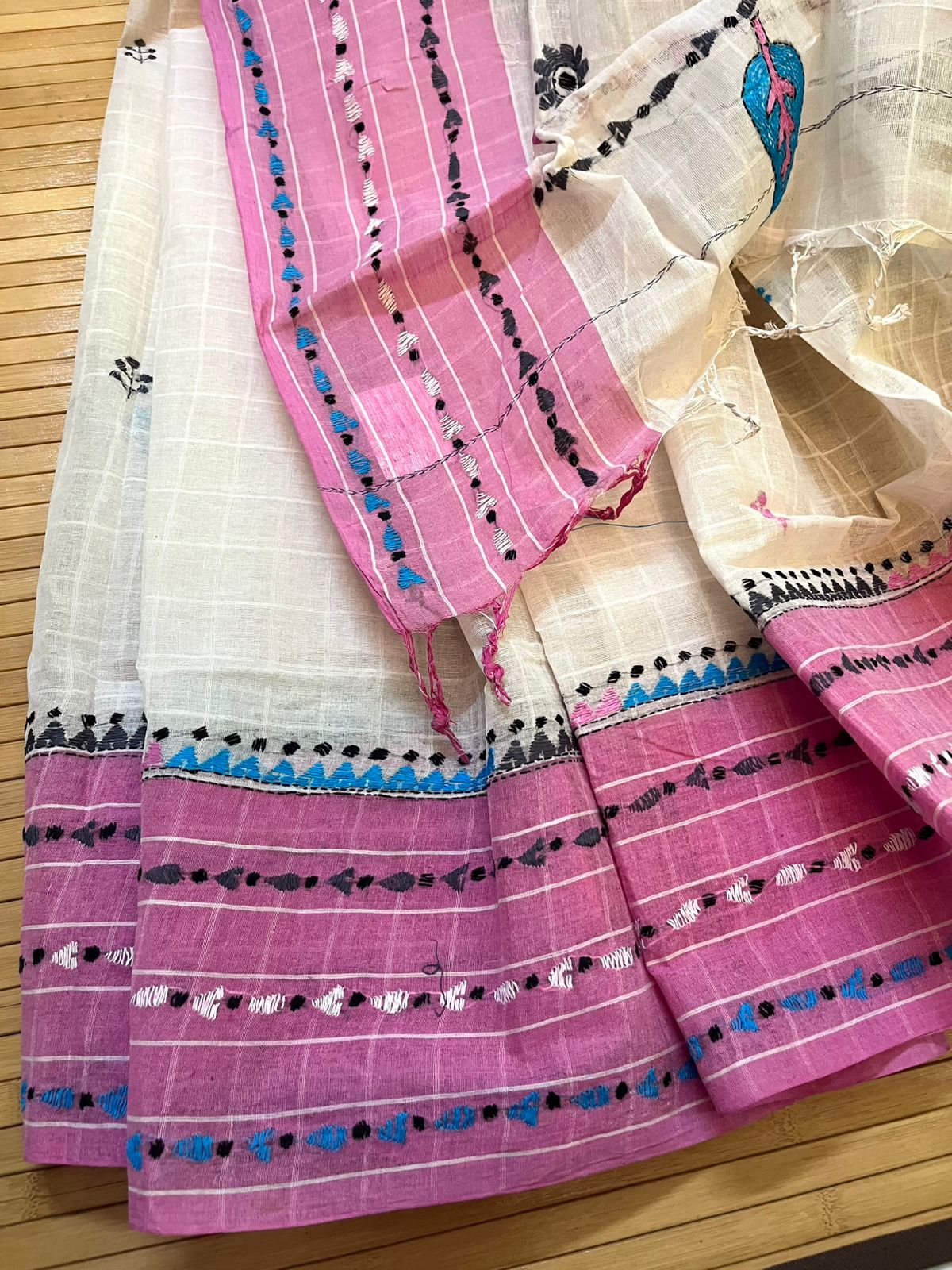 Beautiful Pure Cotton Saree with Hand Embroidered Kantha Work - White