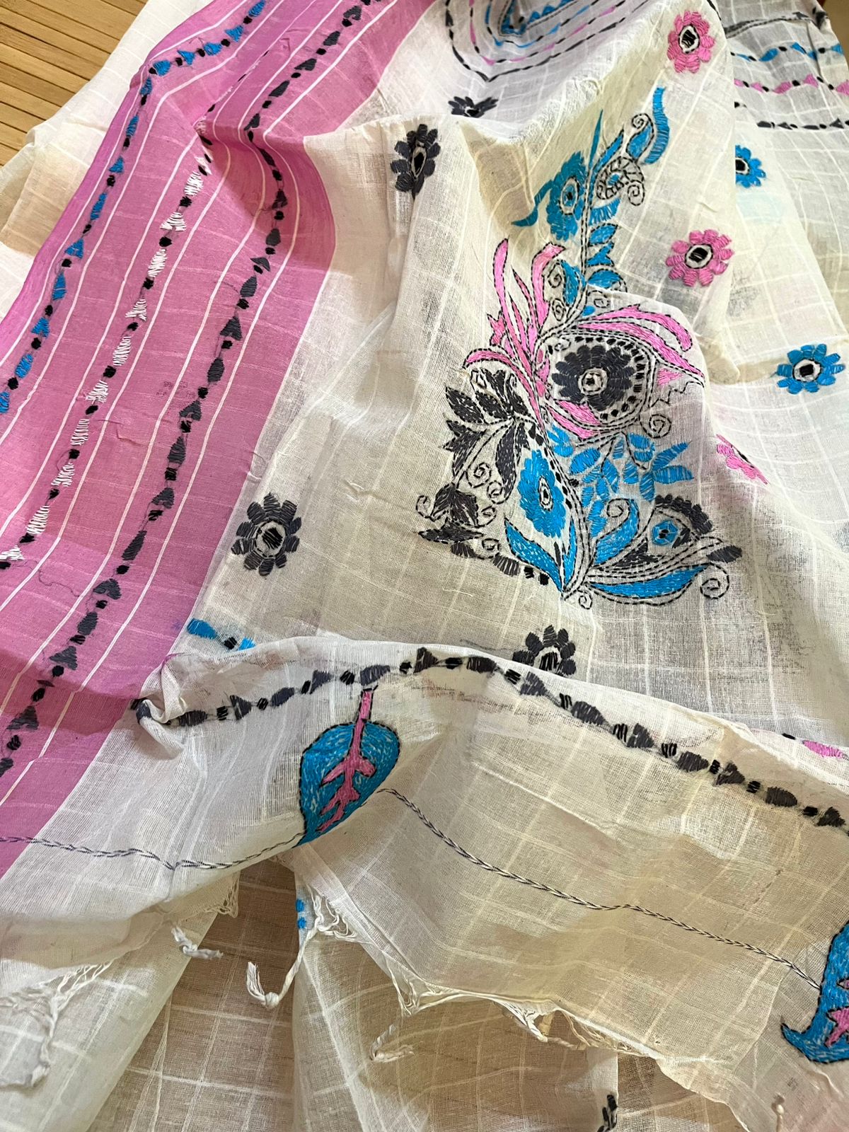 Beautiful Pure Cotton Saree with Hand Embroidered Kantha Work - White