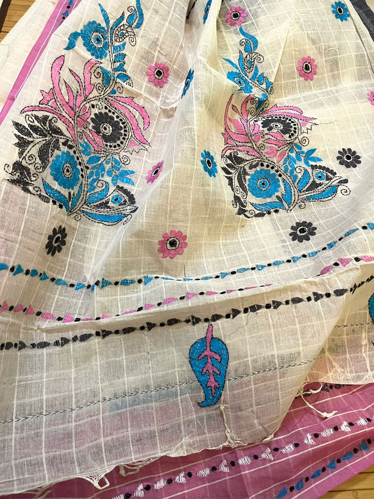 Beautiful Pure Cotton Saree with Hand Embroidered Kantha Work - White