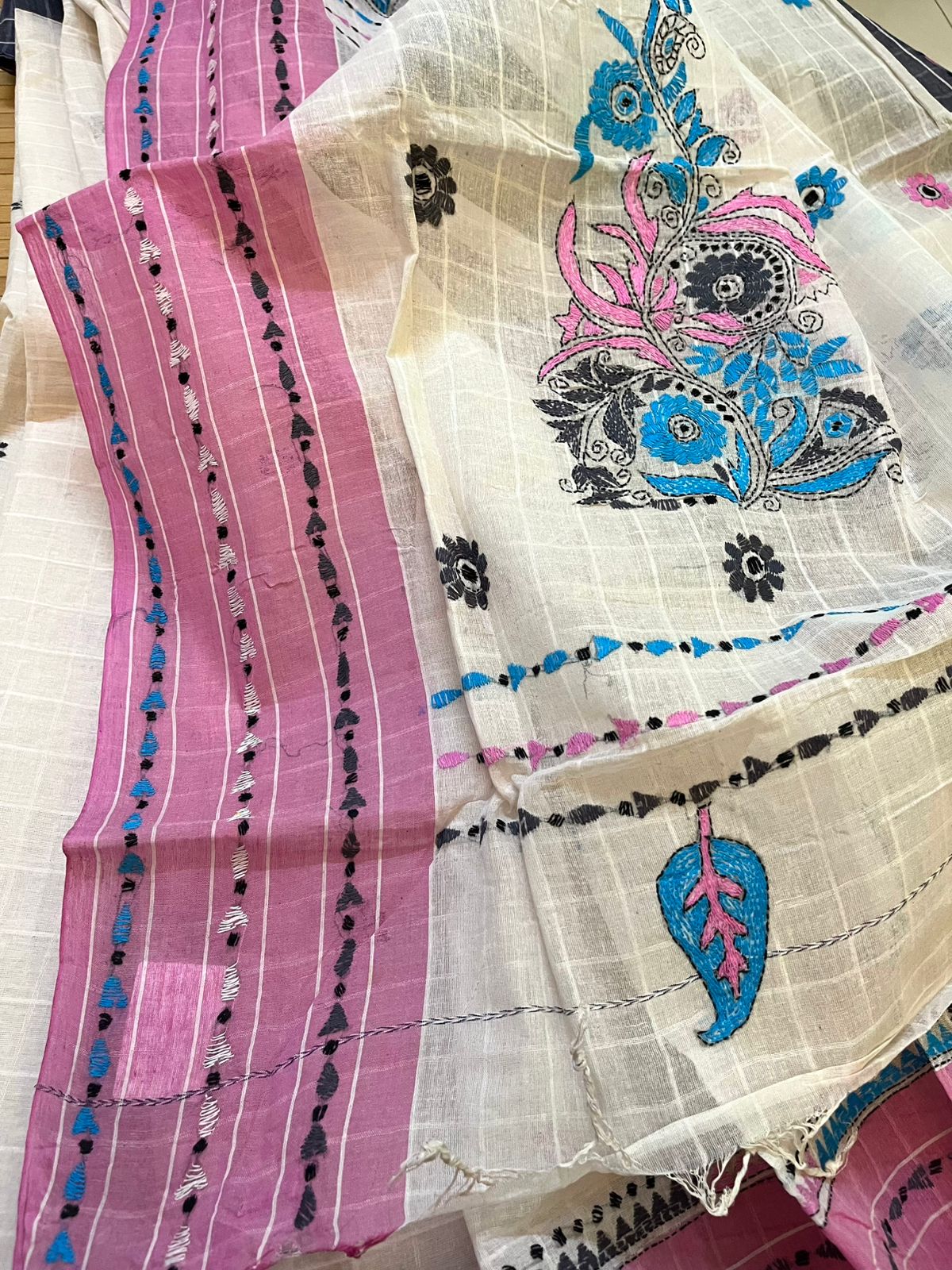 Beautiful Pure Cotton Saree with Hand Embroidered Kantha Work - White