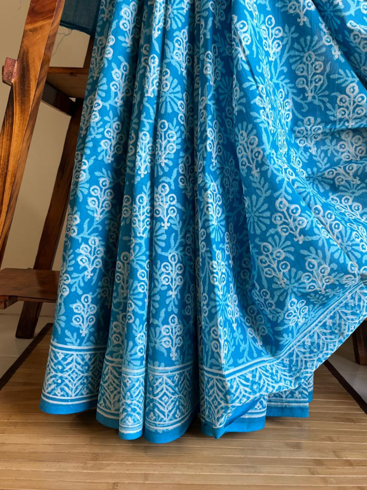 Image of Pure Mul cotton Handblock Printed Saree with complimentary AJRAKH blouse - Sky Blue