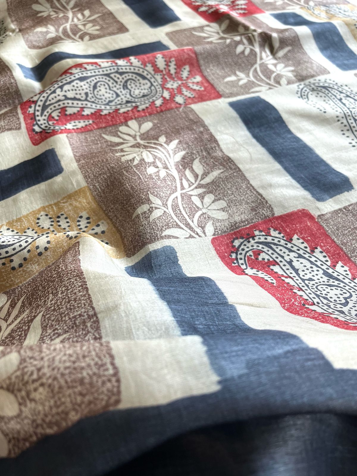 Very exclusive Pure Tussar Silk Saree with Handblock - Grey