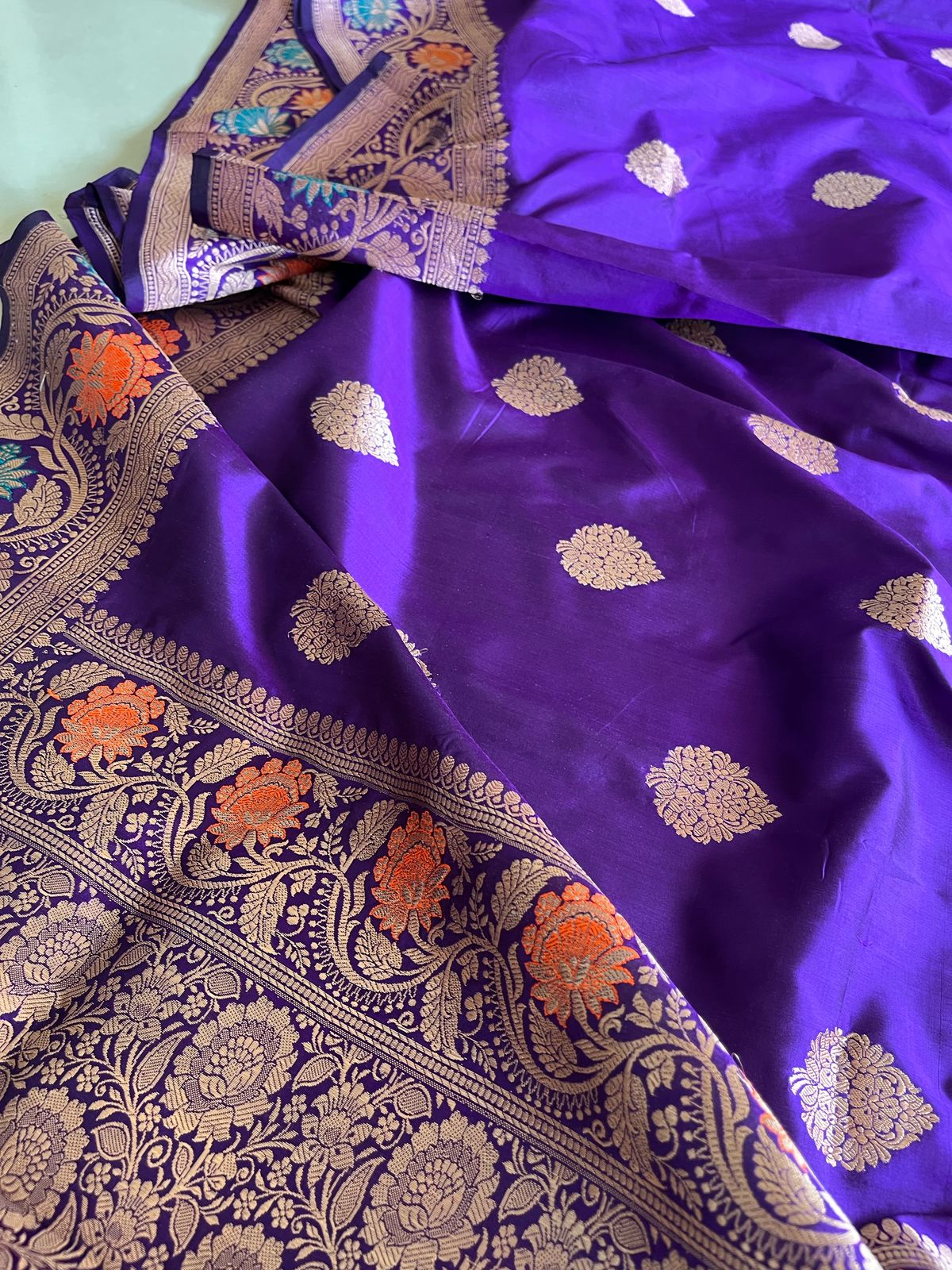 Pure Handloom Banarasi Katan Silk saree - Royal Purple