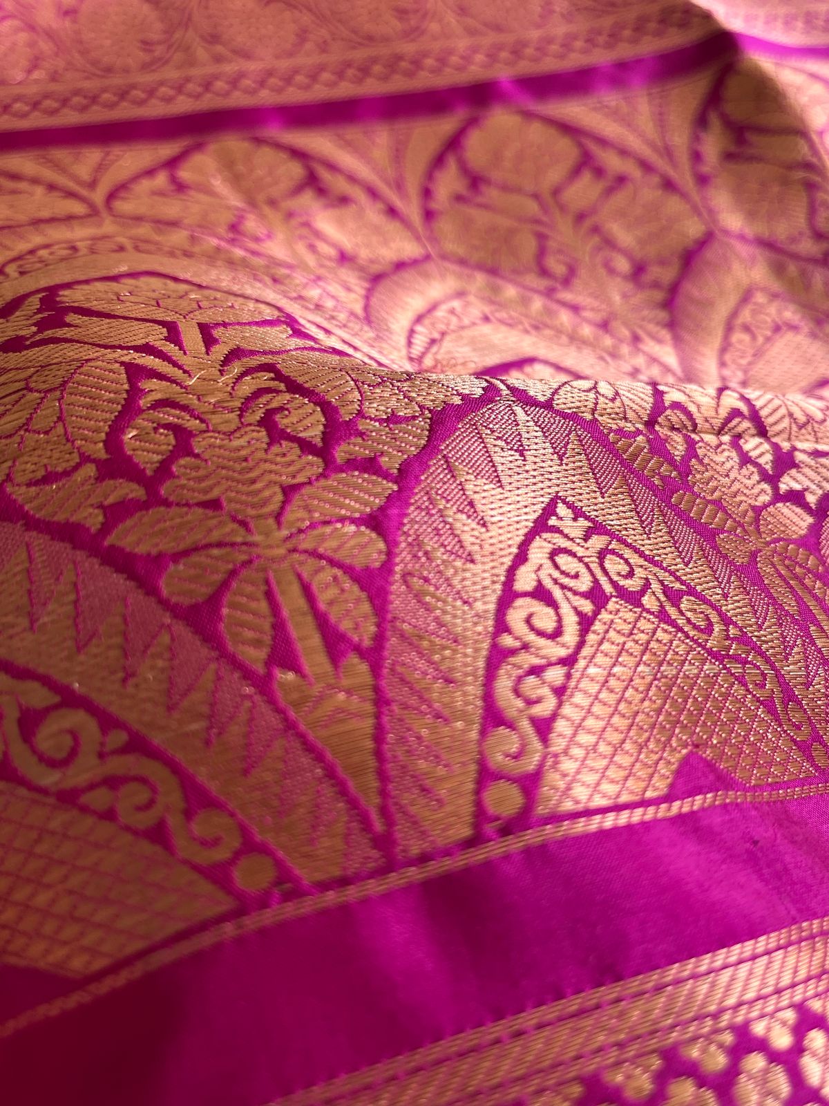 Pure Handloom Banarasi Katan Silk saree - Yellow and Purple