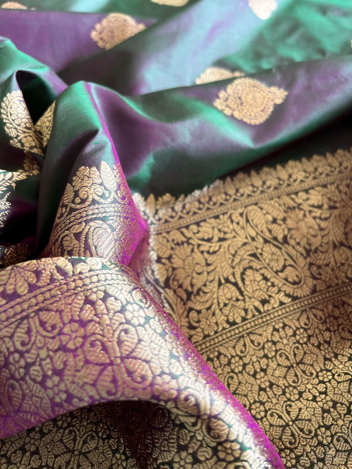 Pure Handloom Banarasi Katan Silk saree - Green with tinge of Purple