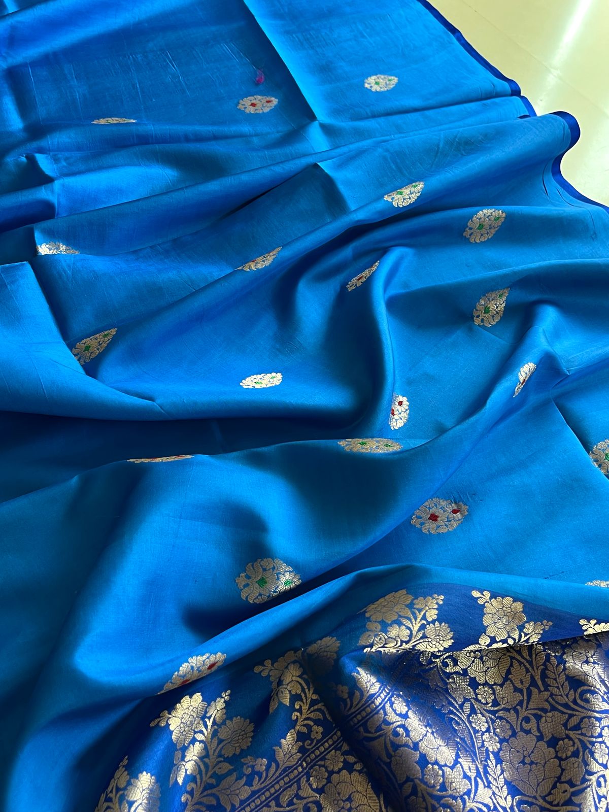 Pure Handloom Banarasi Katan Silk saree - Electric Blue