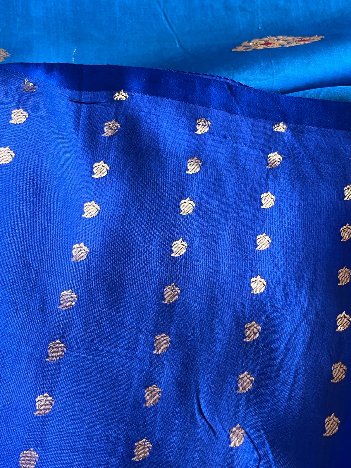 Pure Handloom Banarasi Katan Silk saree - Electric Blue