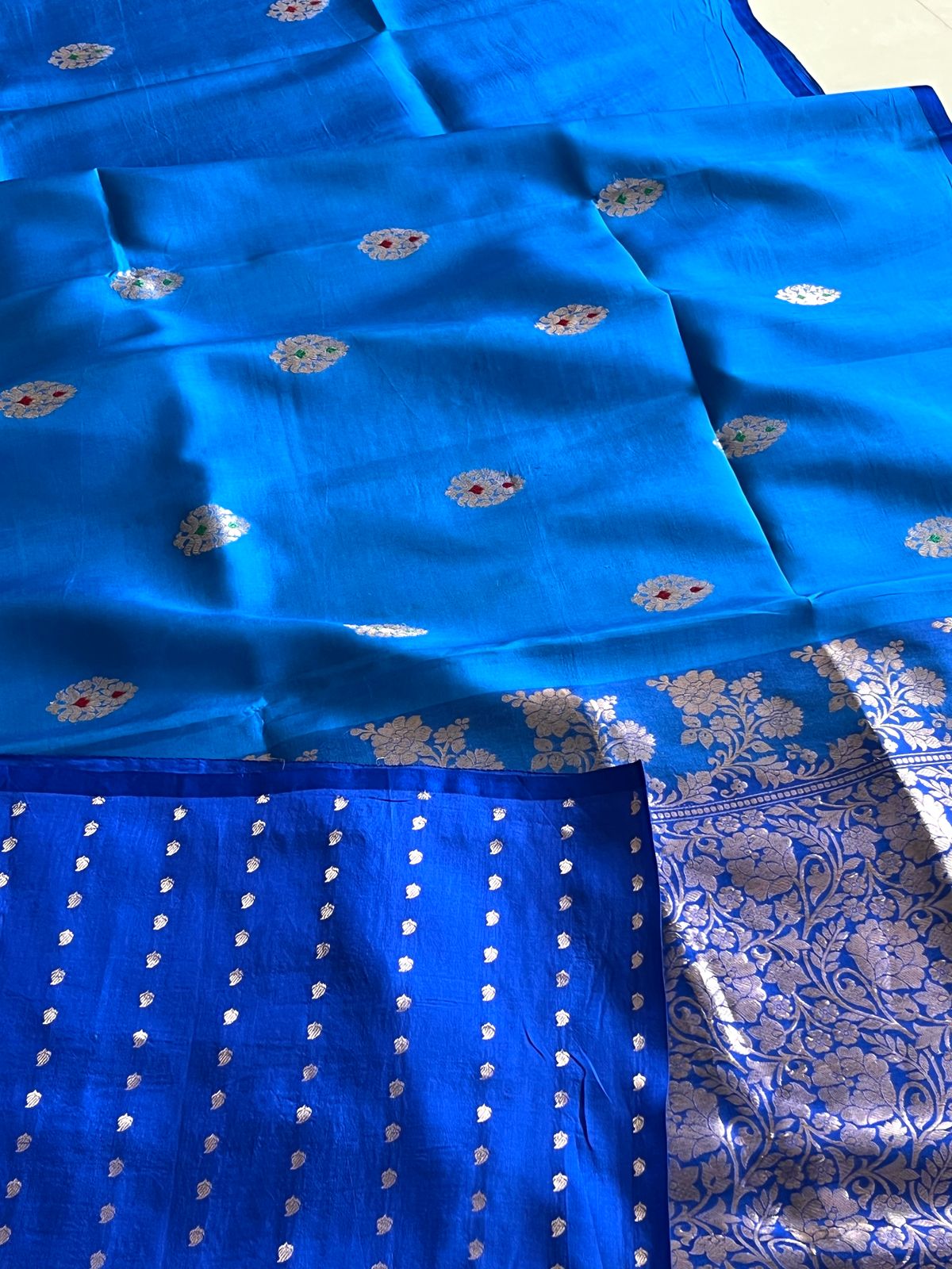 Pure Handloom Banarasi Katan Silk saree - Electric Blue