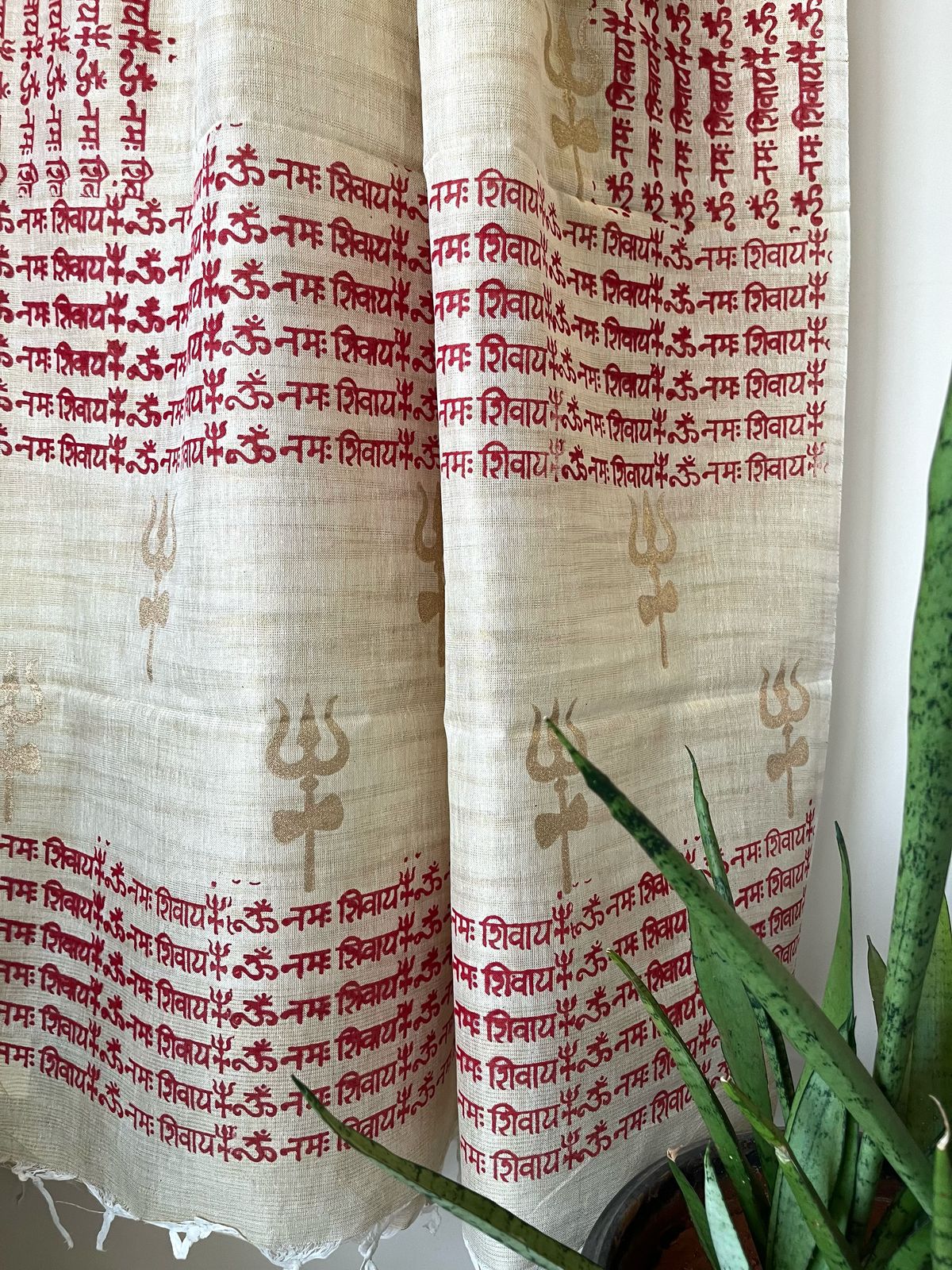 Beautiful Handblock Printed Dupatta - Om Namah Shivay print - Beige with Red