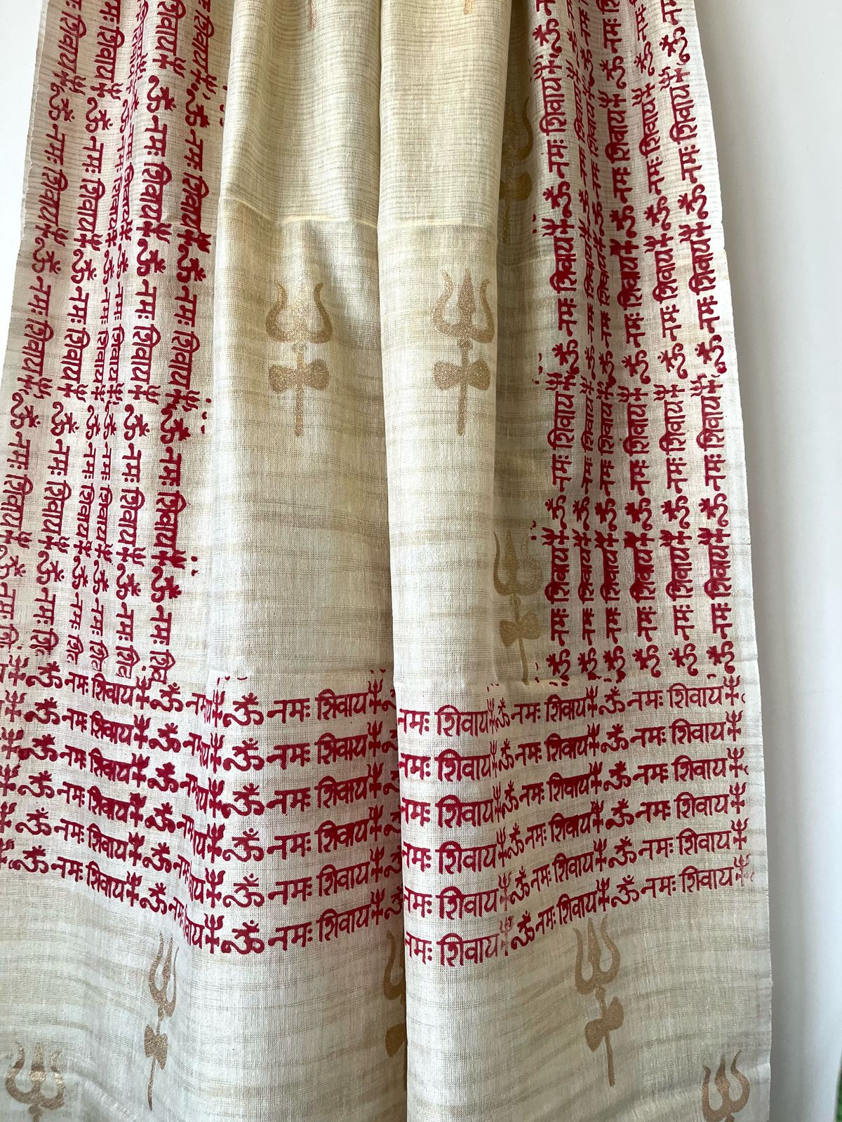 Beautiful Handblock Printed Dupatta - Om Namah Shivay print - Beige with Red