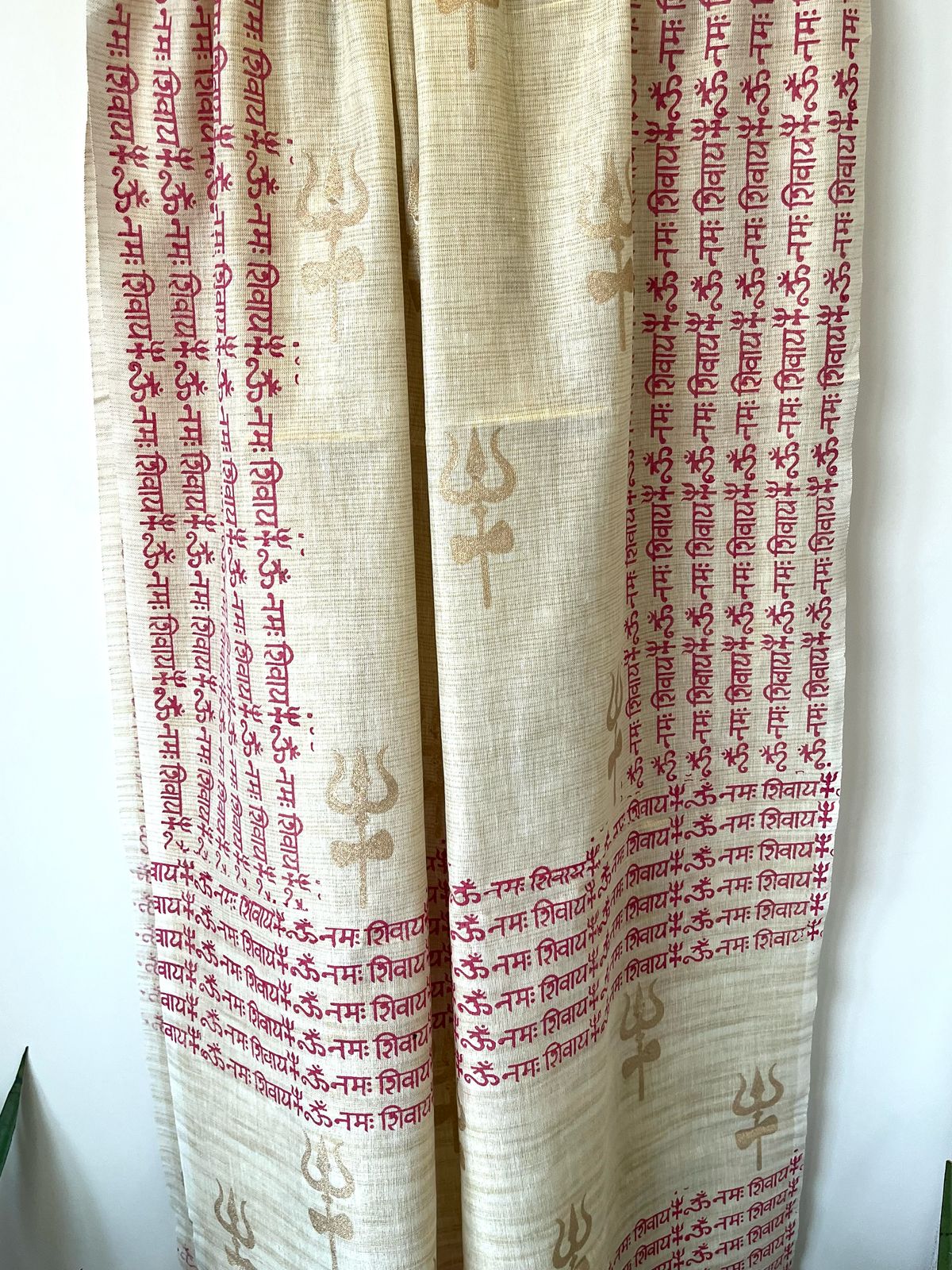 Beautiful Handblock Printed Dupatta - Om Namah Shivay print - Beige with Pink